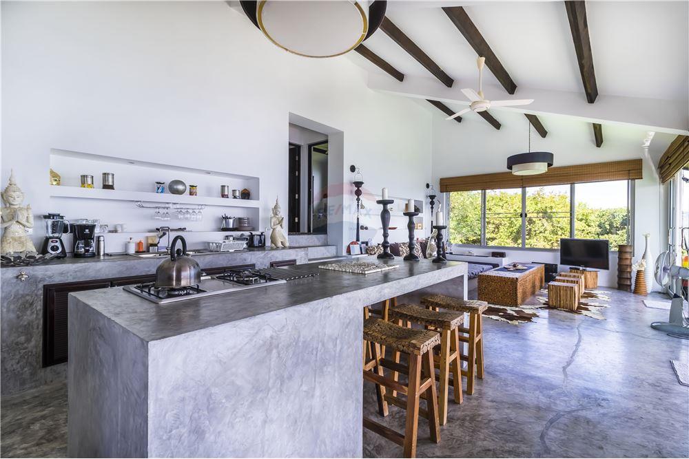 Laem Tien Koh Tao house for sale holiday condo for rent 